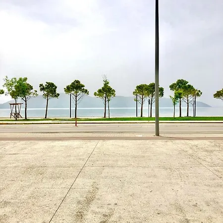 Apartament With Sea View K1 *